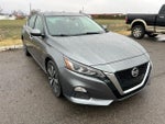 2021 Altima Thumbnail 3