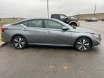 2021 Altima Thumbnail 4
