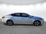 2021 Altima Thumbnail 3