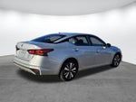 2021 Altima Thumbnail 4