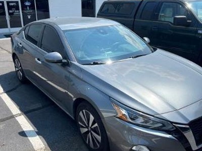 2022 Nissan Altima 2.5 SV 4DR Sedan