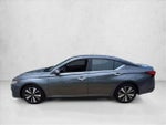 2022 Altima Thumbnail 9