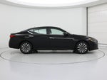 2023 Altima Thumbnail 7