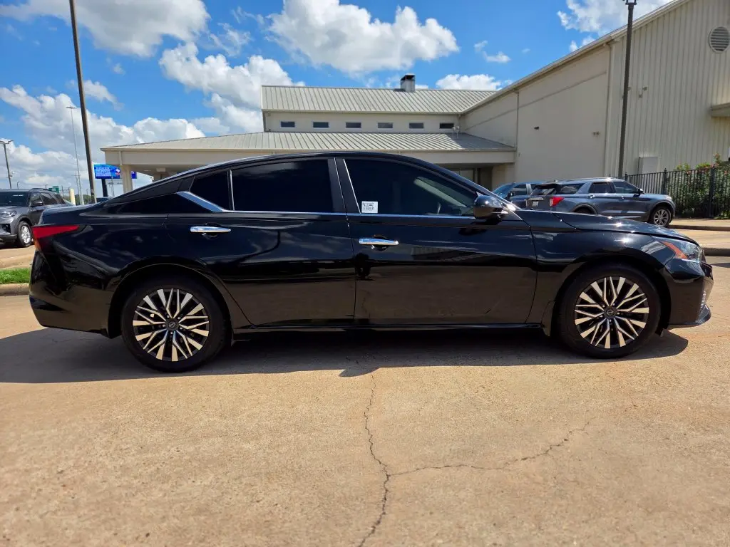 2023 Nissan Altima - $17,357
