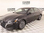 2023 Altima Thumbnail 9