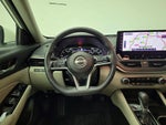 2023 Altima Thumbnail 10