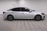 2023 Altima Thumbnail 25
