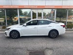 2023 Altima Thumbnail 3