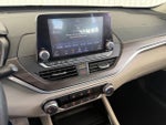 2024 Altima Thumbnail 4