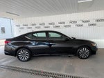 2024 Altima Thumbnail 21