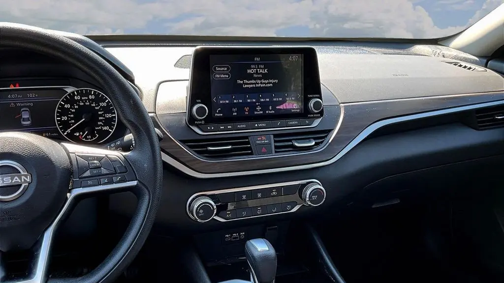 2024 Nissan Altima 2.5 SV