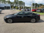 2024 Altima Thumbnail 10