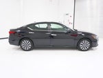 2024 Altima Thumbnail 4