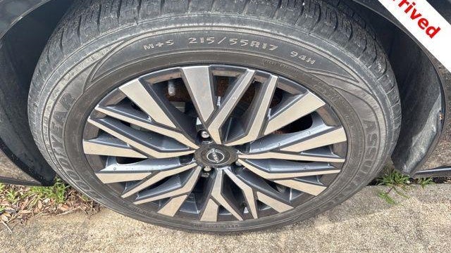 2024 Nissan Altima 2.5 SV