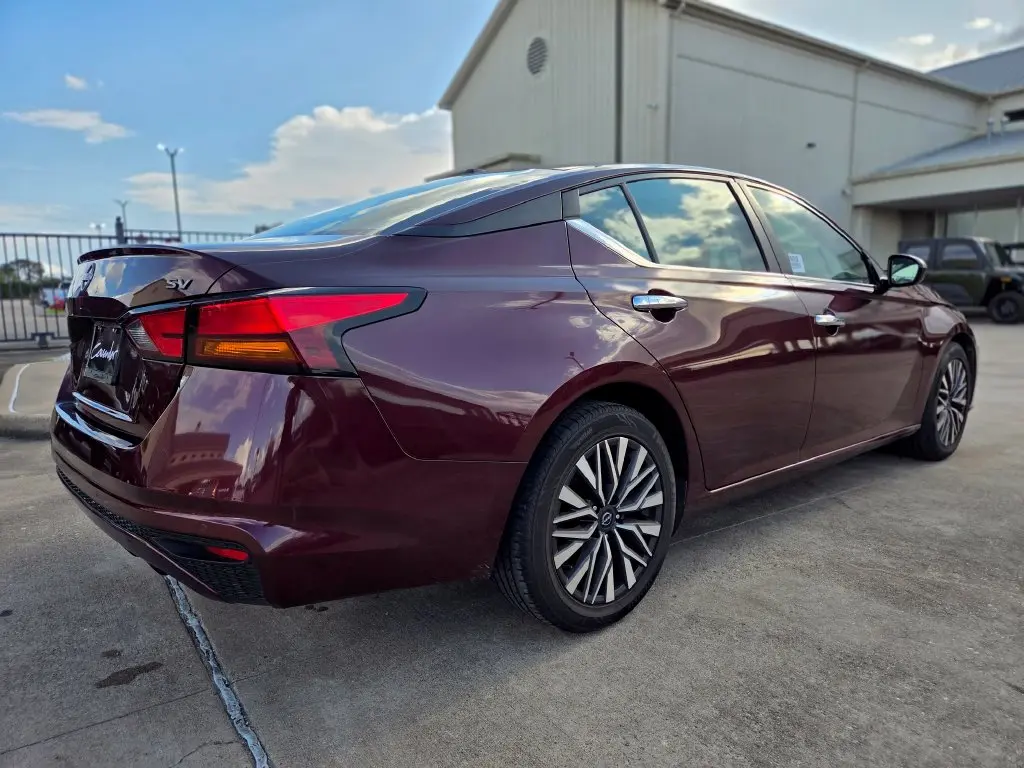 2024 Nissan Altima - $17,527