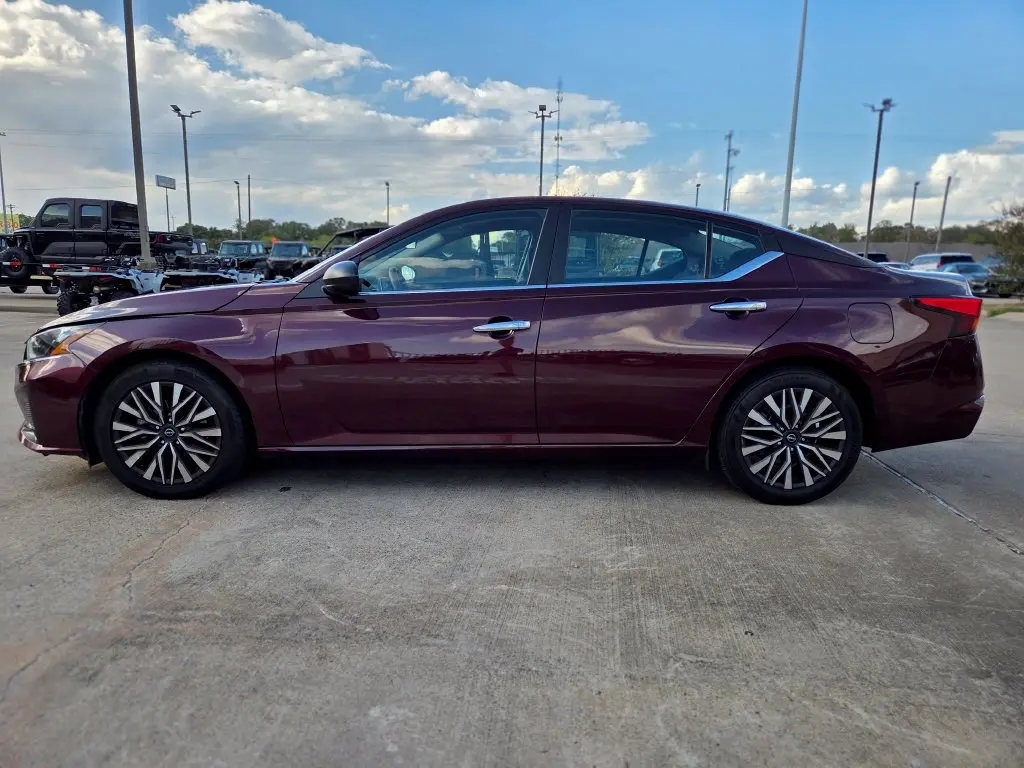 2024 Nissan Altima - $17,527