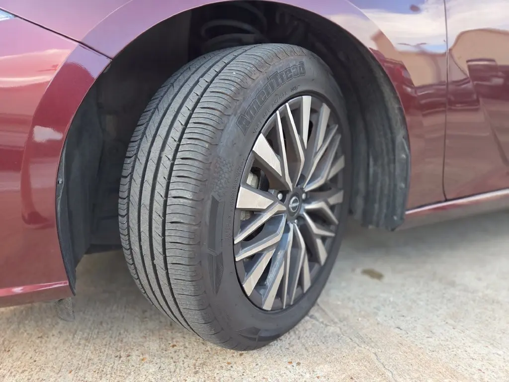 2024 Nissan Altima - $17,527