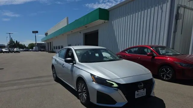 Preowned 2024 Nissan Altima 2.5 SV for Sale