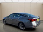 2024 Altima Thumbnail 4