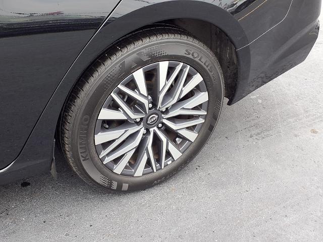 2025 Nissan Altima - $19,750