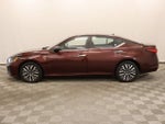 2025 Altima Thumbnail 15