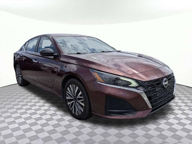 2025 Nissan Altima - $18,185