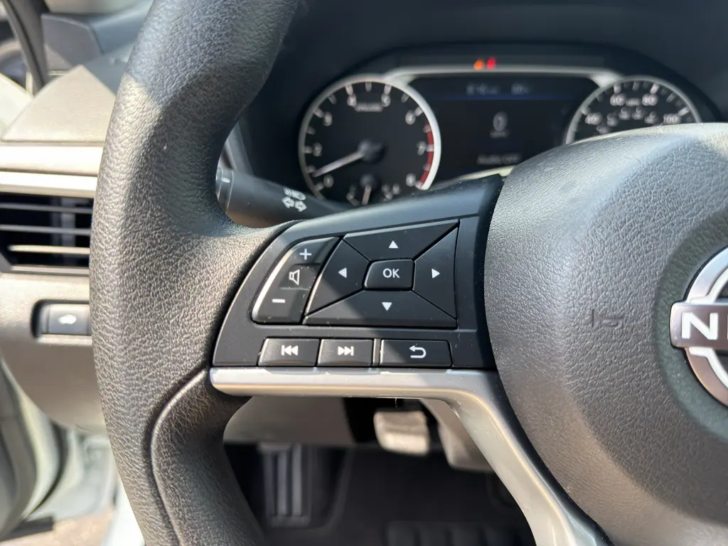 2025 Nissan Altima - $22,500
