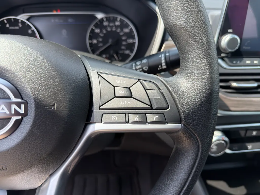 2025 Nissan Altima - $22,500