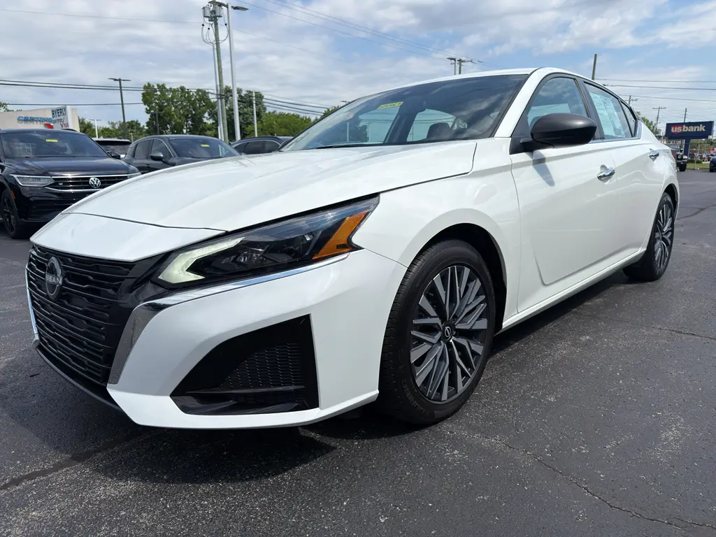 2025 Nissan Altima - $21,995