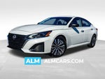 2025 Altima Thumbnail 72