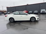 2025 Altima Thumbnail 5