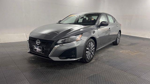 Preowned 2025 Nissan Altima 2.5 SV for Sale