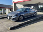 2025 Altima Thumbnail 4