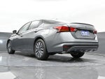 2025 Altima Thumbnail 24