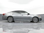 2025 Altima Thumbnail 27