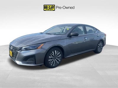 Photo of a 2025 Nissan Altima 2.5 SV 4DR Sedan for sale