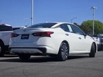 2025 Altima Thumbnail 4