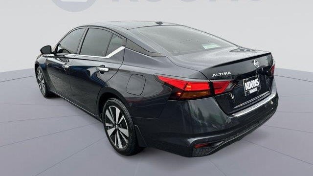 2021 Nissan Altima 2.5 SV