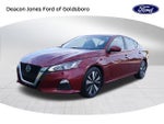 2022 Altima Thumbnail 7
