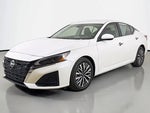 2023 Altima Thumbnail 5