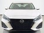 2023 Altima Thumbnail 8