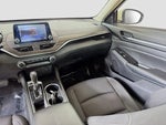 2023 Altima Thumbnail 23