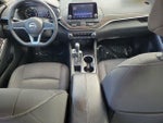 2023 Altima Thumbnail 14