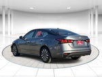 2023 Altima Thumbnail 2