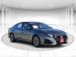 2023 Altima Thumbnail 5