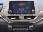 2023 Altima Thumbnail 17