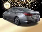 2023 Altima Thumbnail 8
