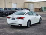 2023 Altima Thumbnail 6