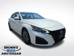 2023 Altima Thumbnail 1