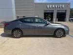 2023 Altima Thumbnail 5